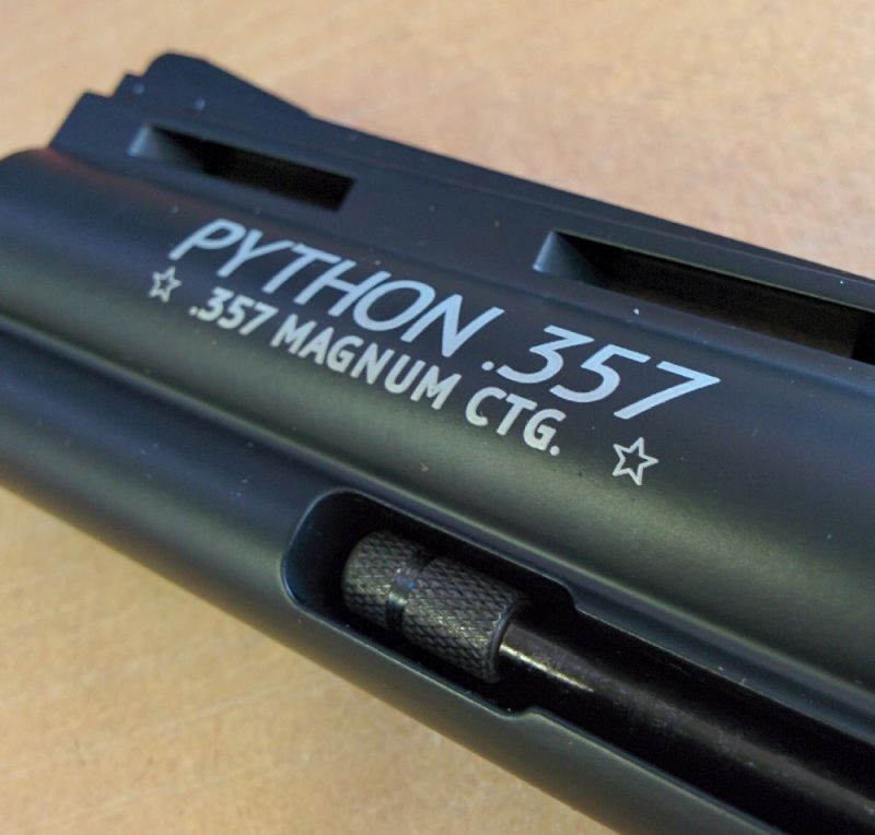 Face Off : Walther PPK vs Colt Python 4